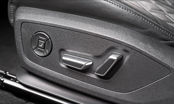 Audi SQ6 e-tron 20 of 25