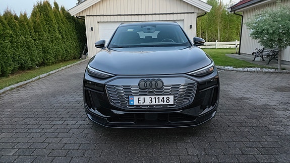 Audi SQ6 e-tron 5 of 25