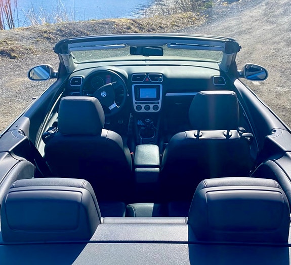 Volkswagen Eos 12 of 14