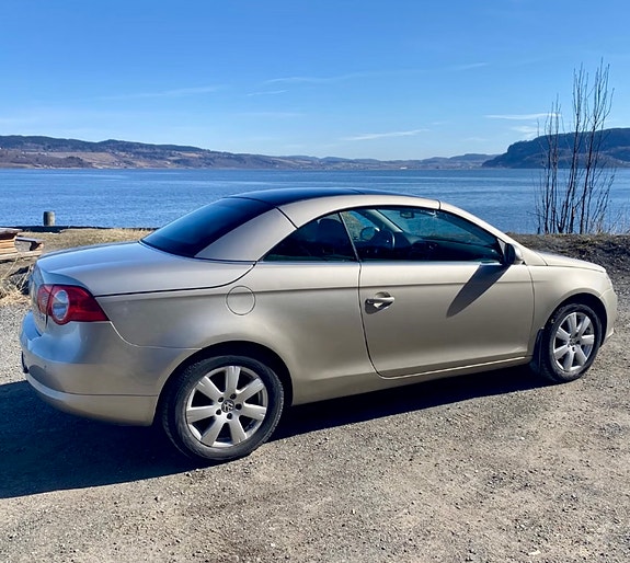 Volkswagen Eos 7 of 14