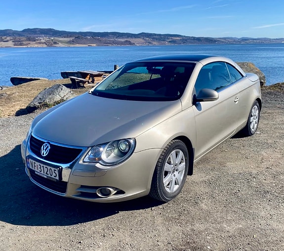 Volkswagen Eos 5 of 14