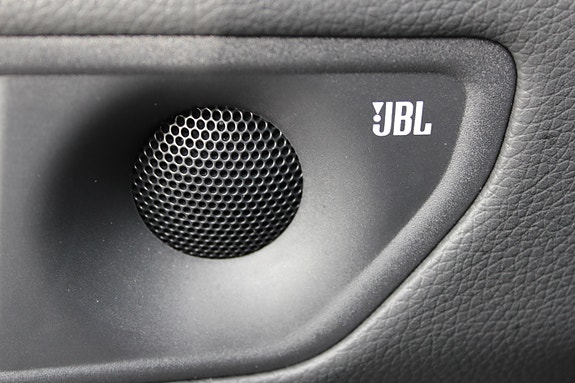 Toyota Land Cruiser 27 of 30