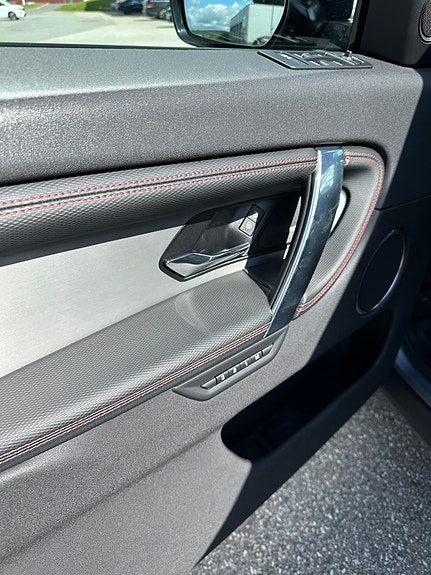 Land Rover Discovery Sport 15 of 20