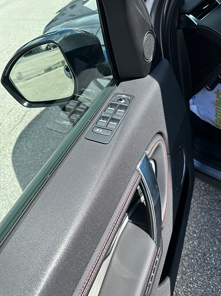 Land Rover Discovery Sport 16 of 20