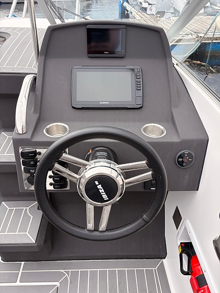Ibiza 640 Touring 2025 med Yamaha 150 V-Max – Demobåt med mye utstyr! 9 of 14
