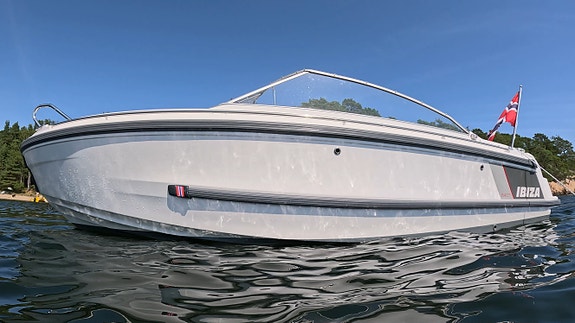 Ibiza 640 Touring 2025 med Yamaha 150 V-Max – Demobåt med mye utstyr! 2 of 14