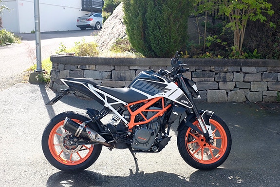KTM 390 Duke 2 of 7