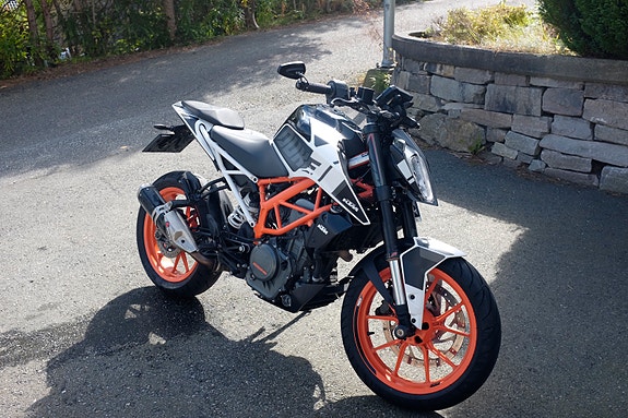 KTM 390 Duke 3 of 7