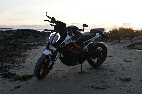 KTM 390 Duke 2 of 4