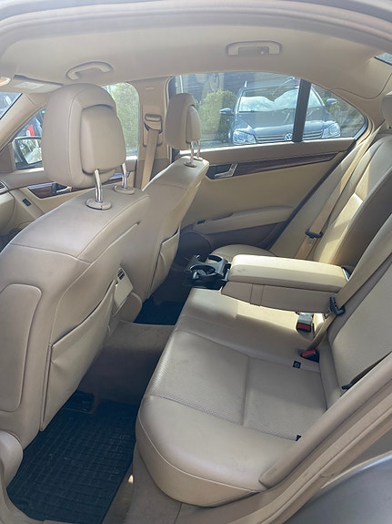 Mercedes-Benz 180 12 of 12