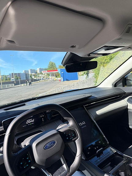 Ford Explorer 8 of 9