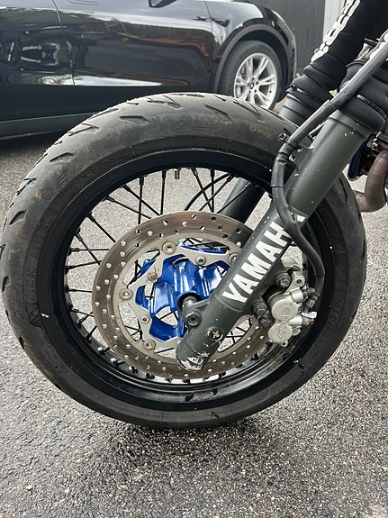 Yamaha DT 125 5 of 12