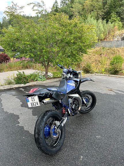 Yamaha DT 125 4 of 12