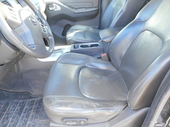 Nissan Navara 8 of 28