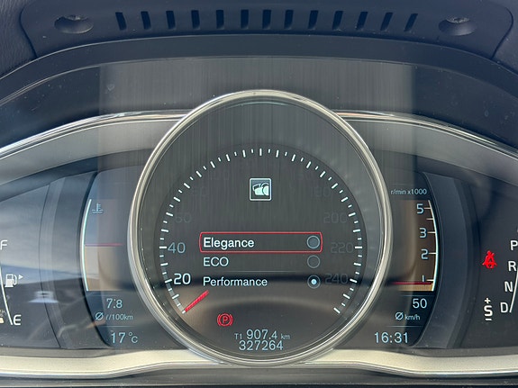 Volvo XC70 19 of 19