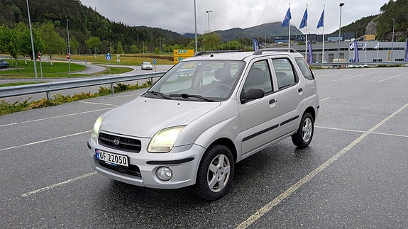 Subaru Justy 9 of 16