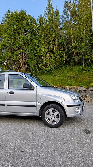 Subaru Justy 8 of 16