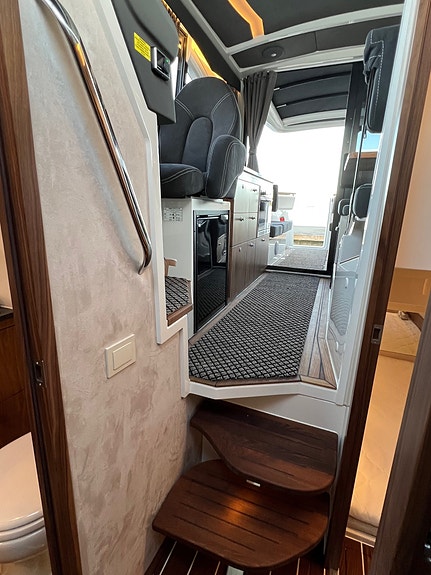 Marex 330 Scandinavia m/Volvo D6-440 DPI 440hk - Visningsbåt selges som ny! 19 of 30