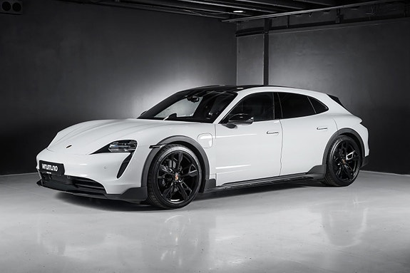 Porsche Taycan Cross Turismo