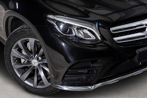 Mercedes-Benz GLC350 e 3 of 5