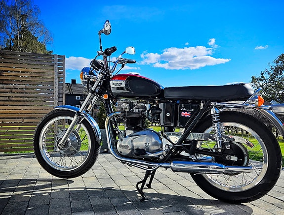 Triumph Bonneville T120 5 of 18