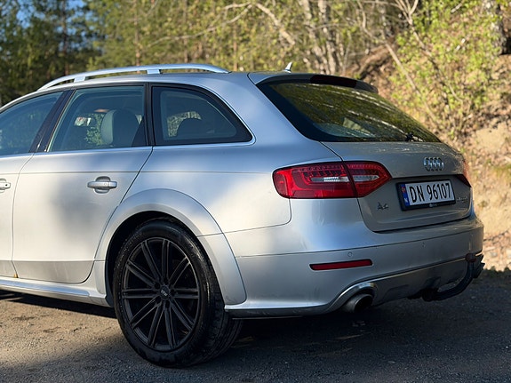 Audi A4 allroad 3 of 5