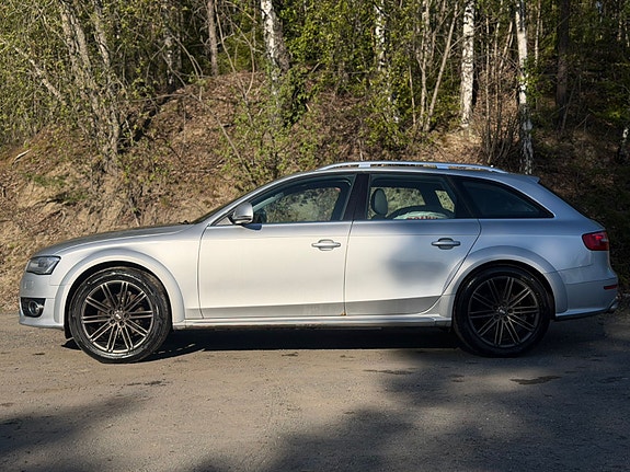 Audi A4 allroad 2 of 5