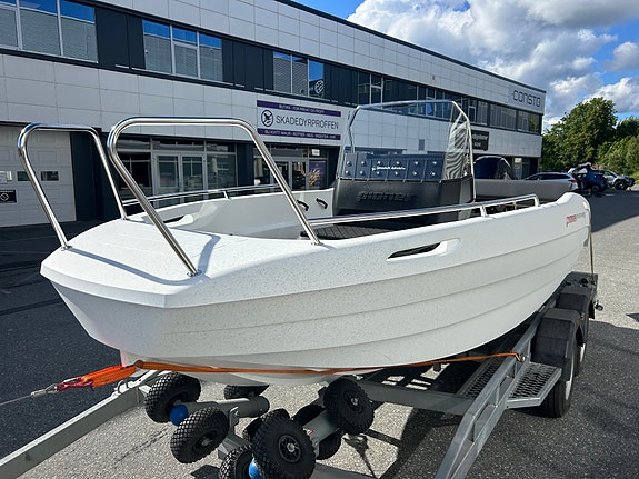 Båt leies ut. Fabrikkny Pioner Explorer 16, 60Hk Mercury 17 of 25