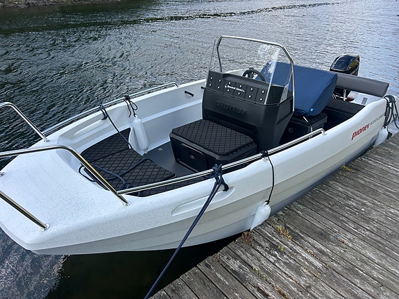 Båt leies ut. Fabrikkny Pioner Explorer 16, 60Hk Mercury 22 of 25