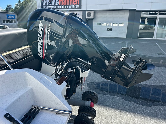Båt leies ut. Fabrikkny Pioner Explorer 16, 60Hk Mercury 3 of 25