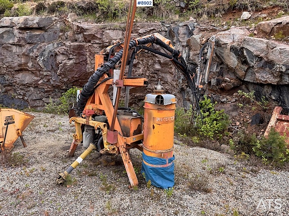 Tamrock Dino 100 Borerigg til traktor. 3 of 5