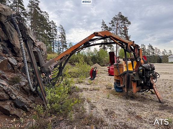 Tamrock Dino 100 Borerigg til traktor. 2 of 5