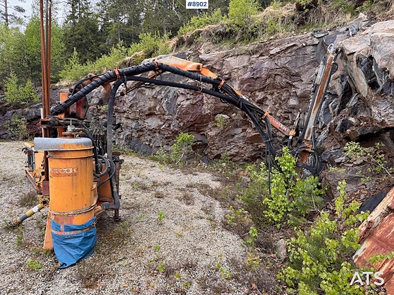 Tamrock Dino 100 Borerigg til traktor. 5 of 5