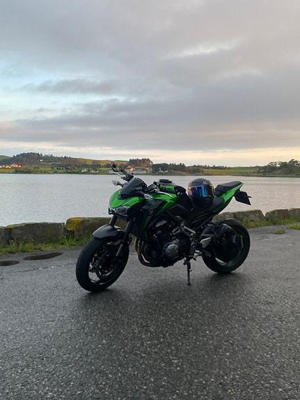 Kawasaki Z 900 2 of 10