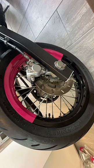 Yamaha WR 125 X 4 of 12