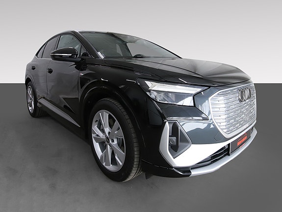Audi Q4 e-tron 9 of 30