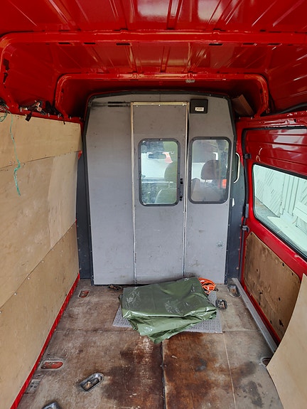 Ford Transit 350L Van 16 of 18