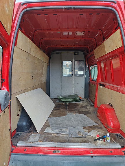 Ford Transit 350L Van 12 of 18