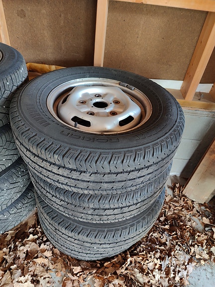 Ford Transit 350L Van 14 of 18