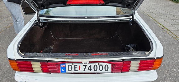 Mercedes-Benz 500 SEC 15 of 27