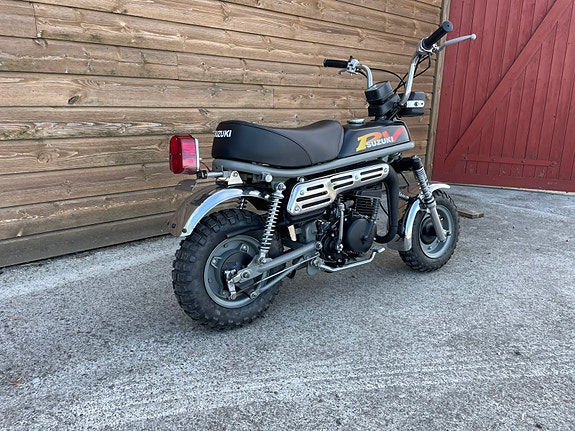 Suzuki PV 50 12 of 15