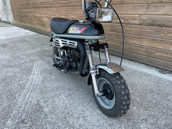 Suzuki PV 50 6 of 15