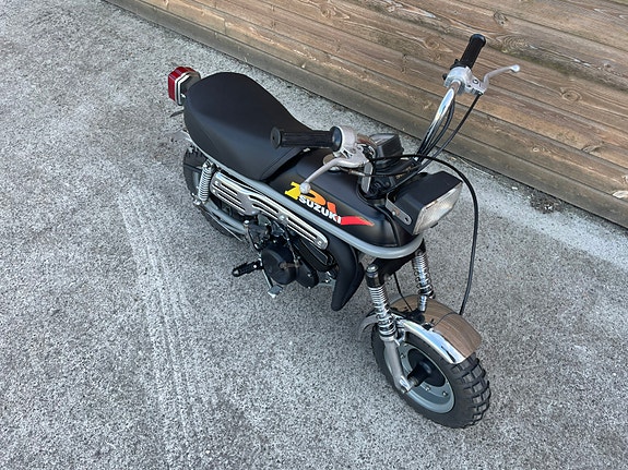 Suzuki PV 50 8 of 15