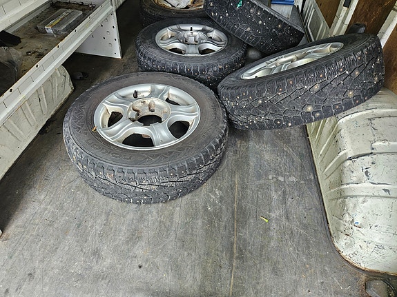 Toyota HiAce 15 of 28