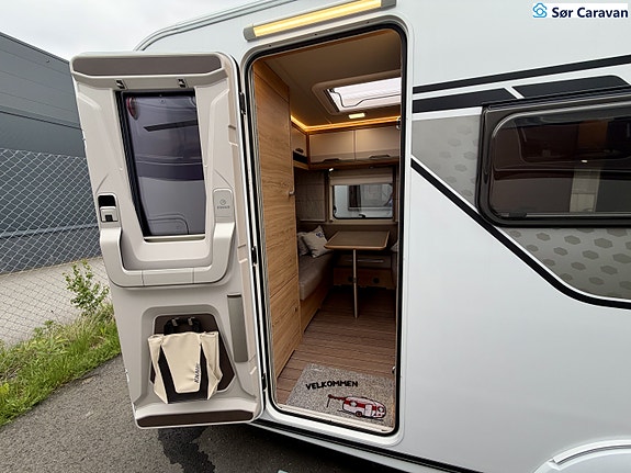 Knaus Sudwind 420 QD m/Stort kjøleskap / Stekeovn 7 of 22