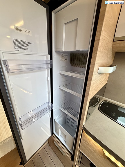 Knaus Sudwind 420 QD m/Stort kjøleskap / Stekeovn 14 of 22