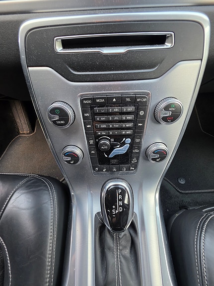 Volvo XC70 15 of 17