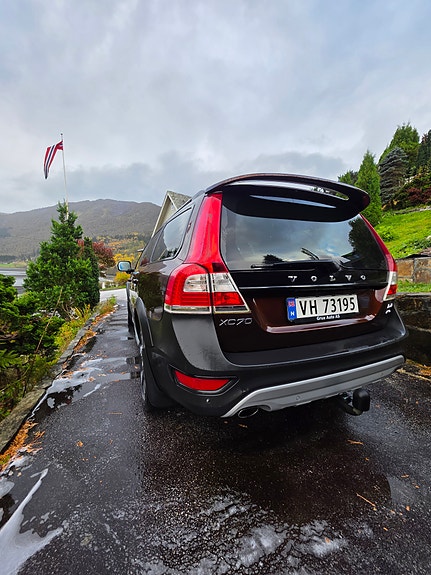 Volvo XC70 7 of 17