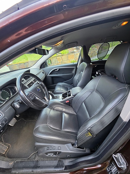 Volvo XC70 12 of 17