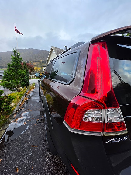 Volvo XC70 8 of 17